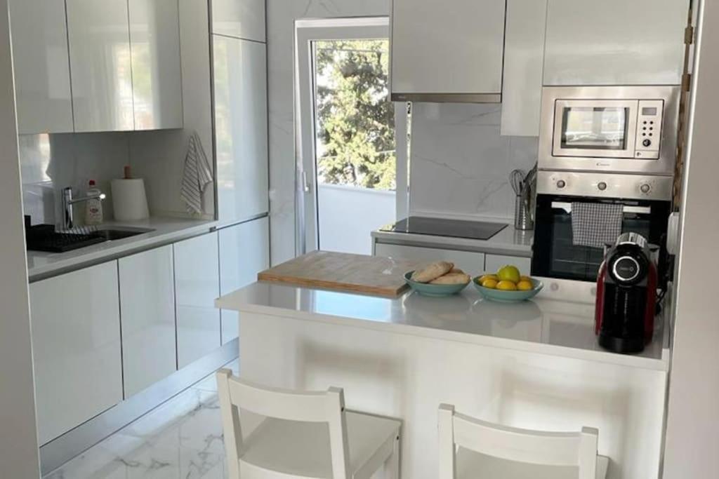 *Sea View* New 3 Bedroom Apt With Free Parking Sesimbra Luaran gambar